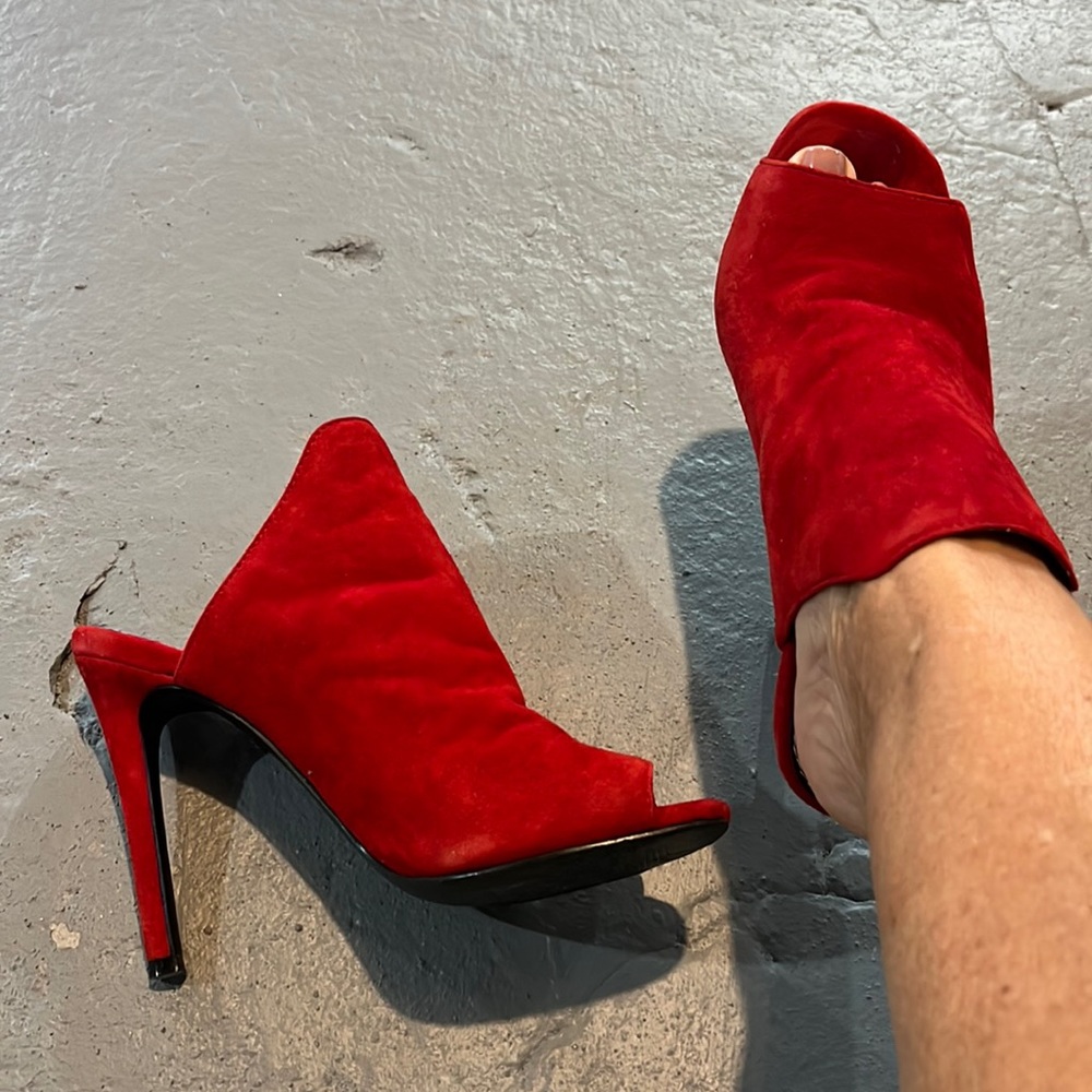 Steve Madden red suede mules